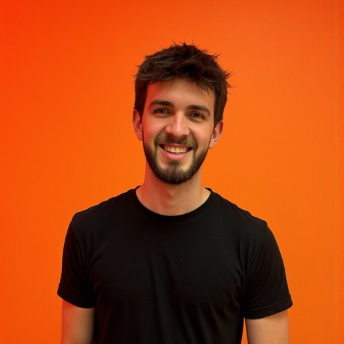 Fábrica de Conteúdo Invisível – Lucas Arrial